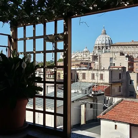 Angels Gate San Pietro Apartment Rome